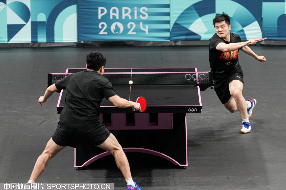 祝贺，苏超MVP范厚泰获2025微博竞燃之夜年度瞩目运动员奖项